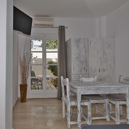Kamári Ira Apartments المظهر الخارجي الصورة