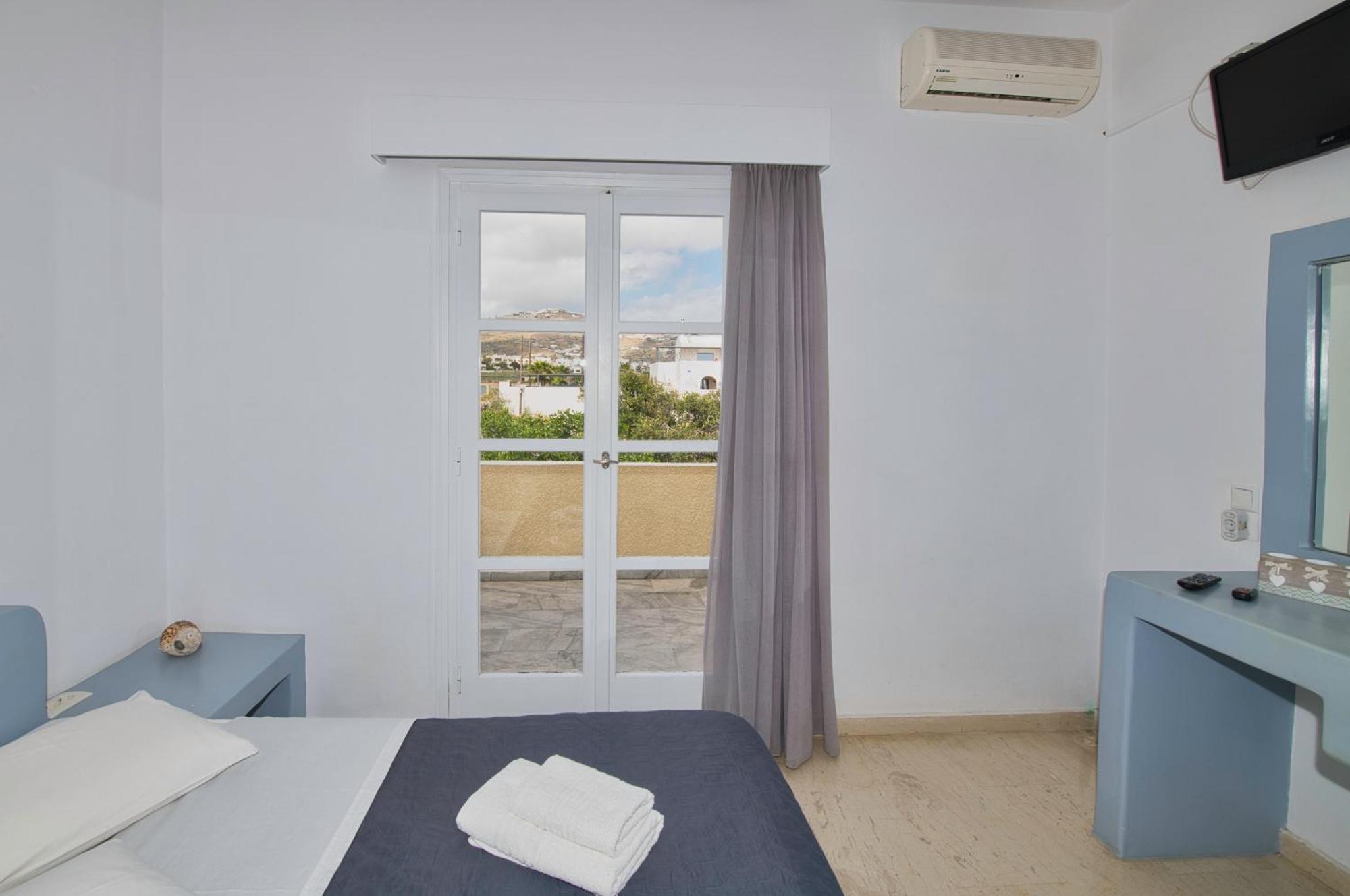 Kamári Ira Apartments المظهر الخارجي الصورة