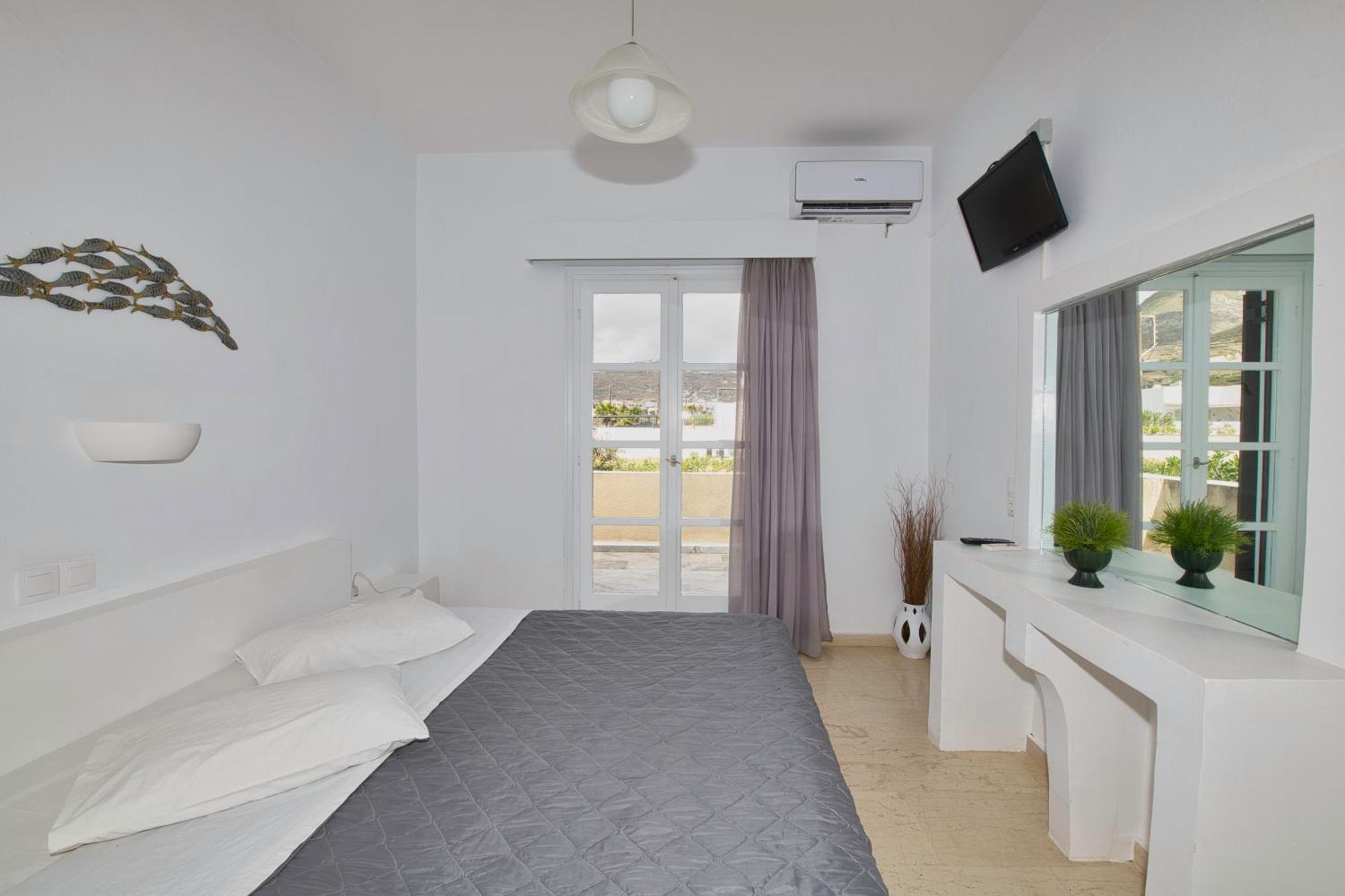Kamári Ira Apartments المظهر الخارجي الصورة