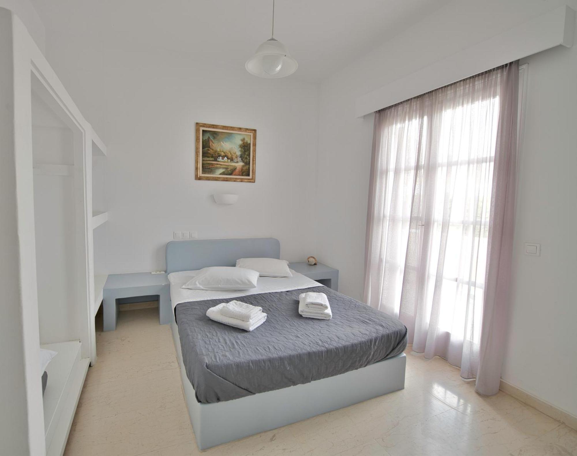 Kamári Ira Apartments المظهر الخارجي الصورة