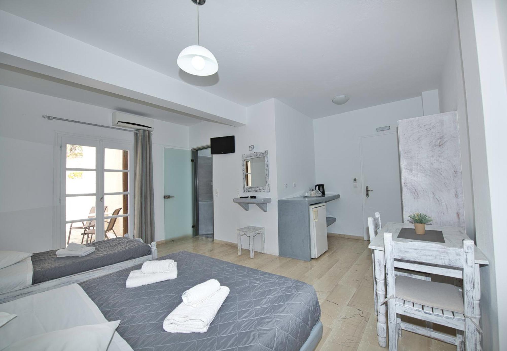 Kamári Ira Apartments المظهر الخارجي الصورة