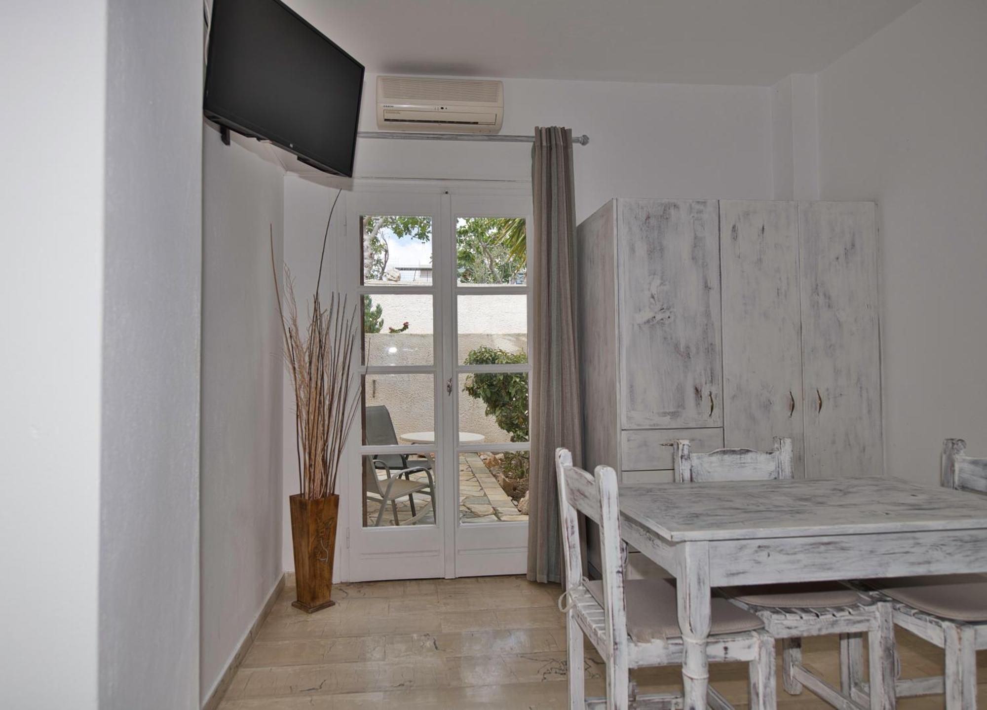 Kamári Ira Apartments المظهر الخارجي الصورة