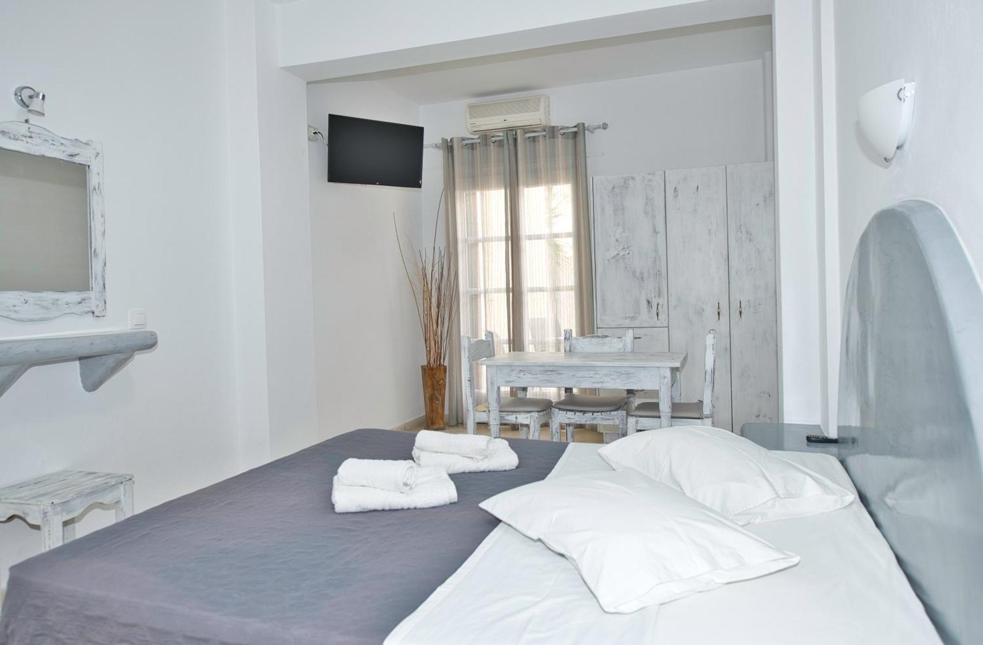 Kamári Ira Apartments المظهر الخارجي الصورة
